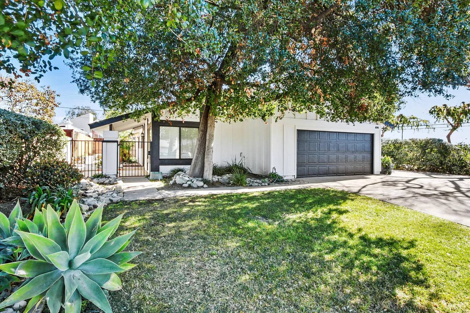 806 Silverwood Ave – photo 2