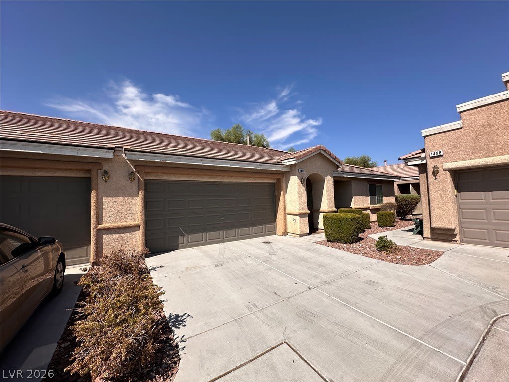 1480 Amitola Avenue – photo 2