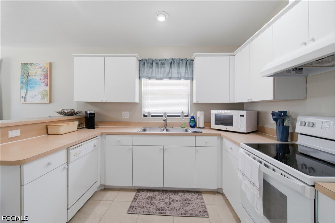 1712 SW Santa Barbara Place – photo 5
