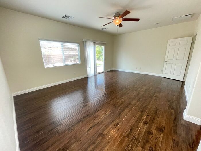1312 Fantastic Court – photo 5