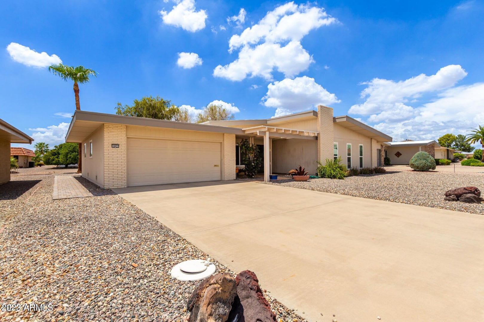 Large 2 Bedroom, Den and Office Sun City Home – photo 1