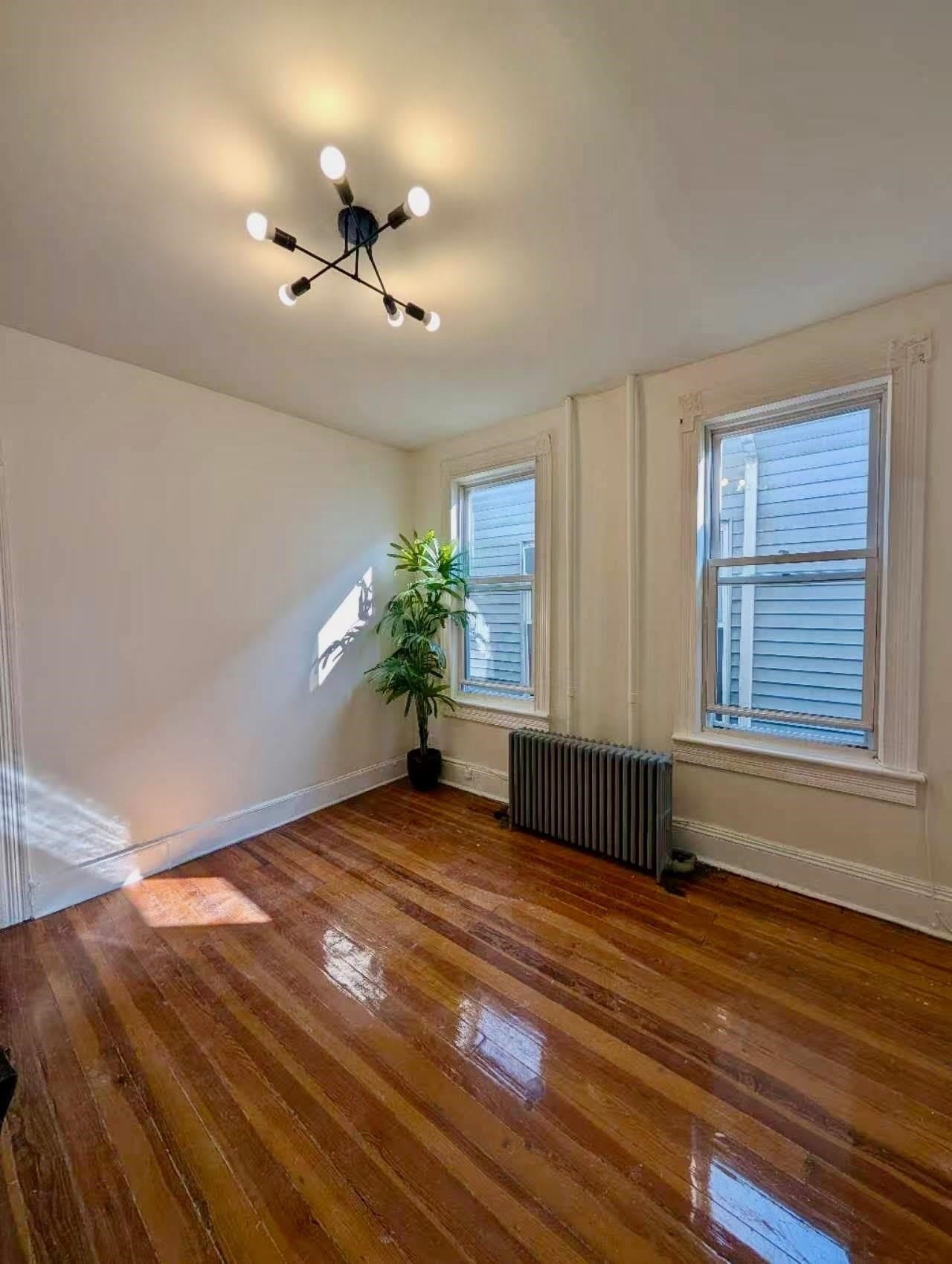 318 BROADWAY – photo 3