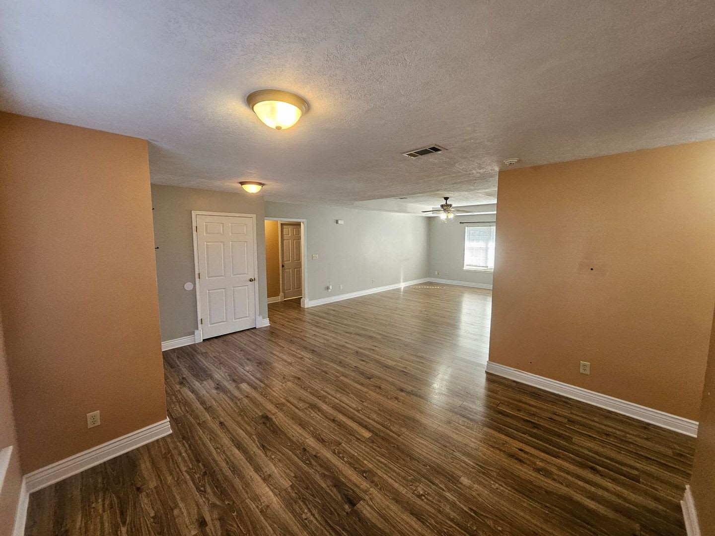 2018 Hickory Drive – photo 2