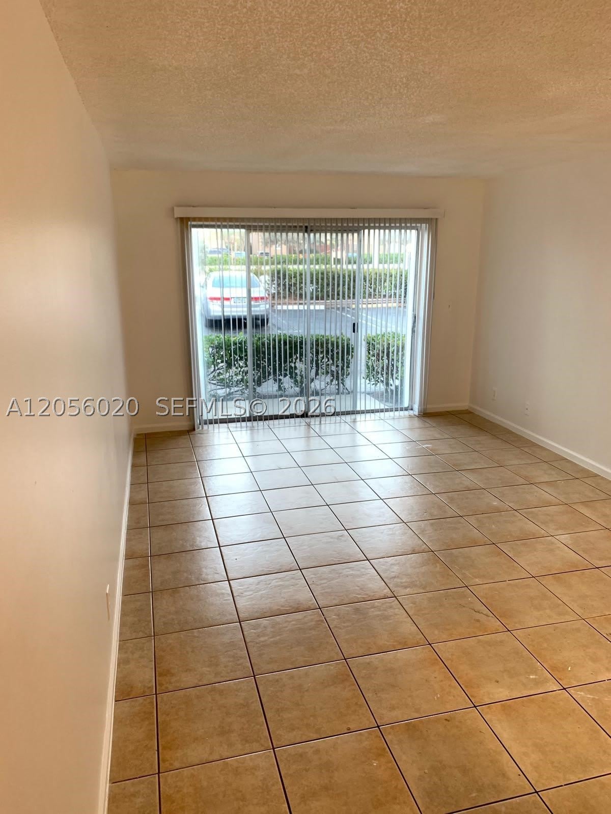 3212 Coral Ridge Dr – photo 2