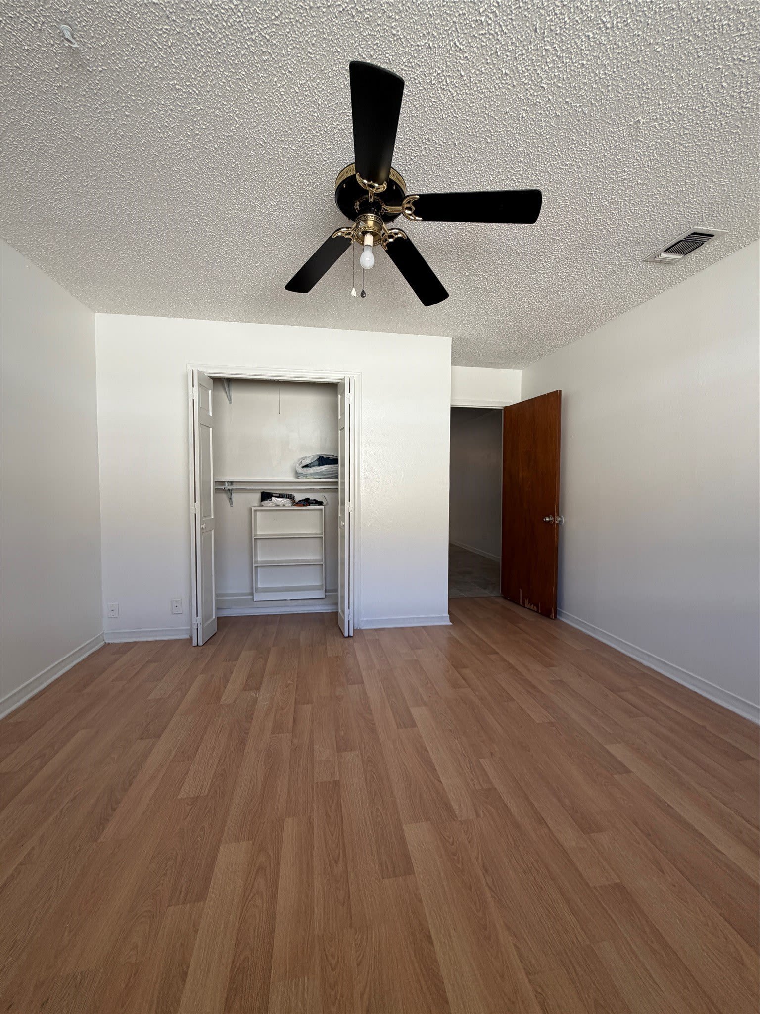 2406 W Broadview Street – photo 5
