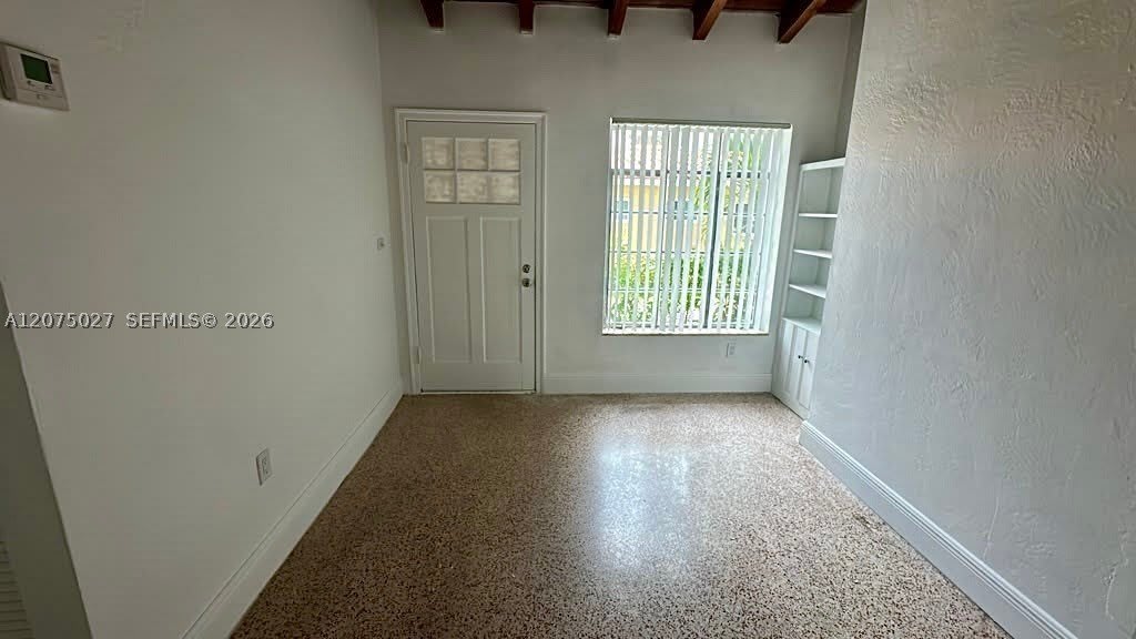 2536 SW 18th St – photo 2