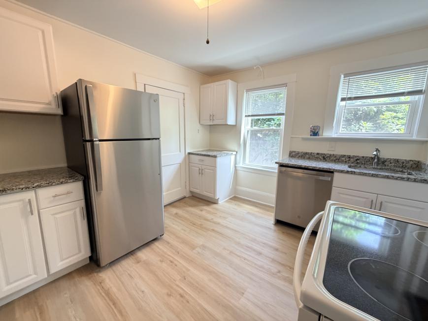 62 Brattle St – photo 4
