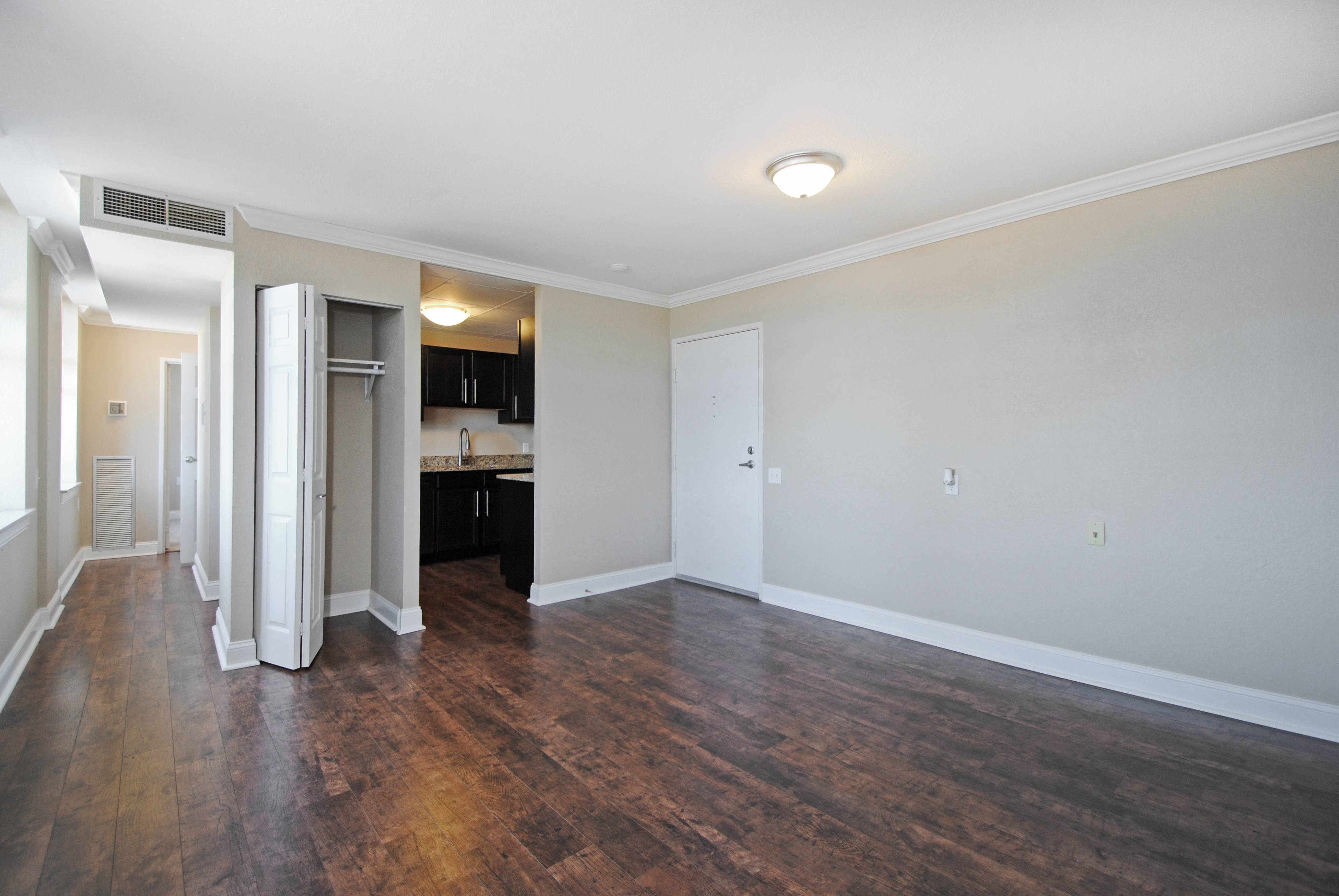 3 Bedroom House In Saginaw – photo 3