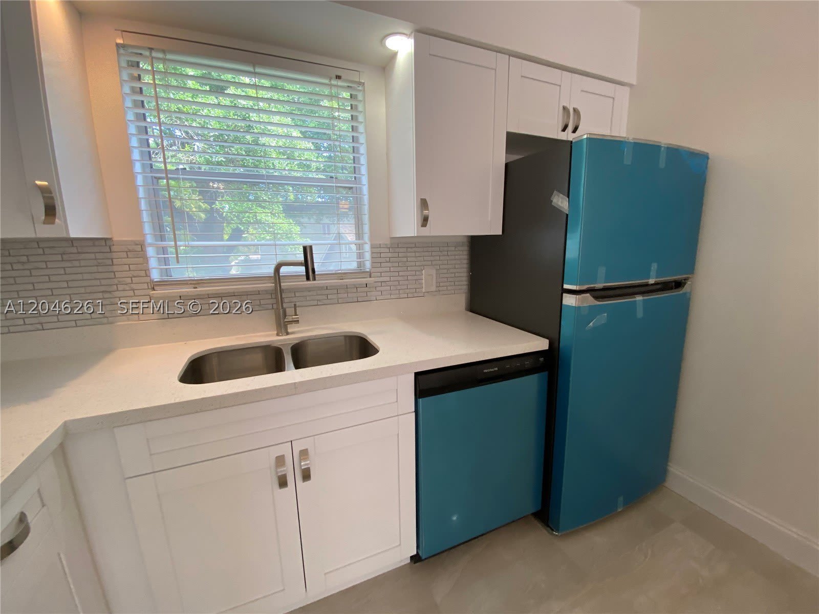 601 SE 5th Ct – photo 3