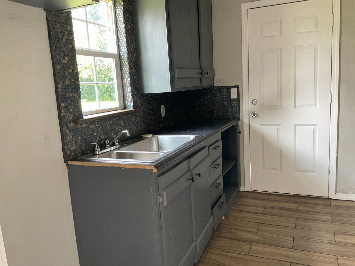3 Bed 1 Bath Newly Remodeled Home in Del City – photo 3