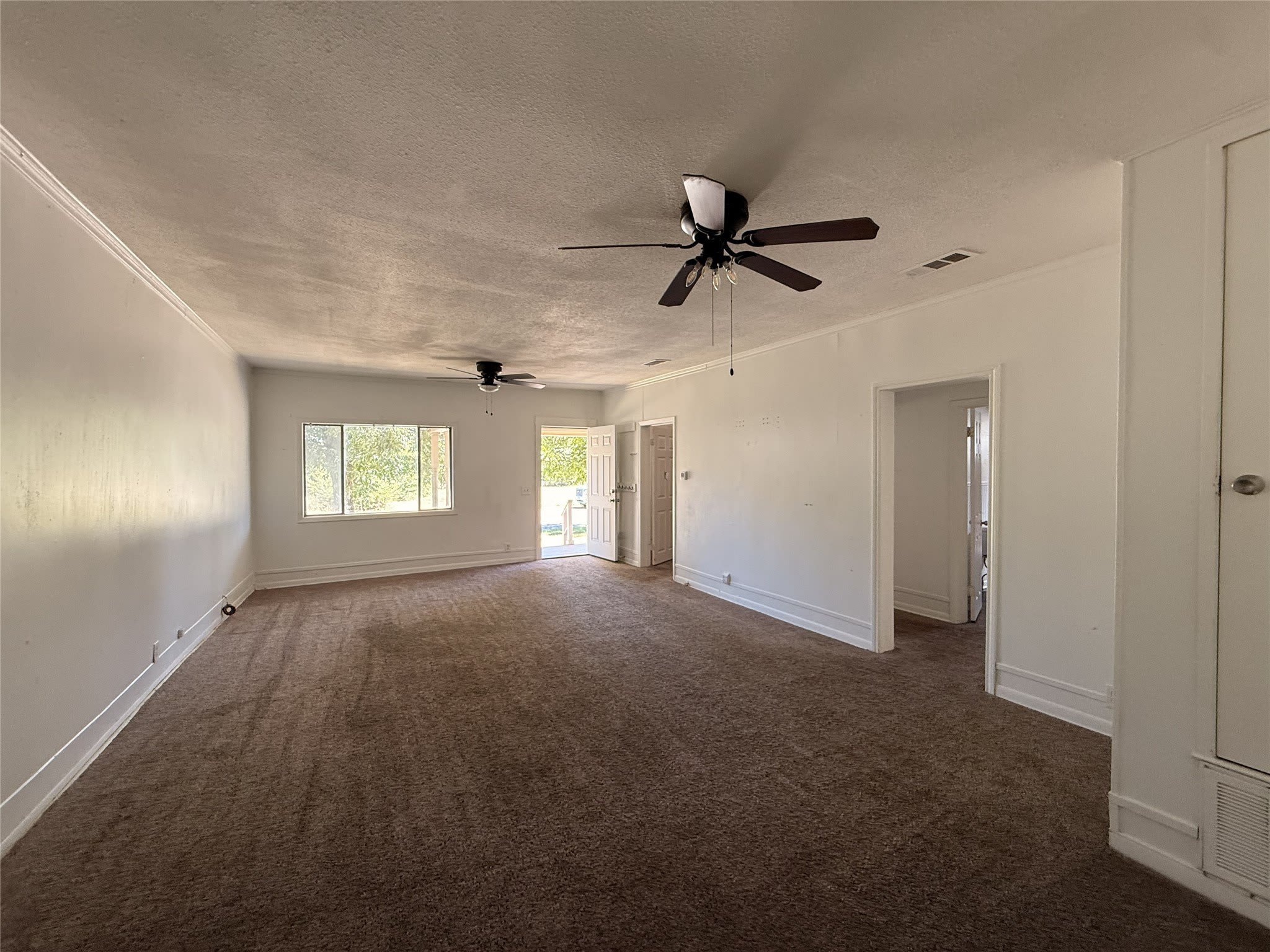 405 W Chandler Street – photo 2