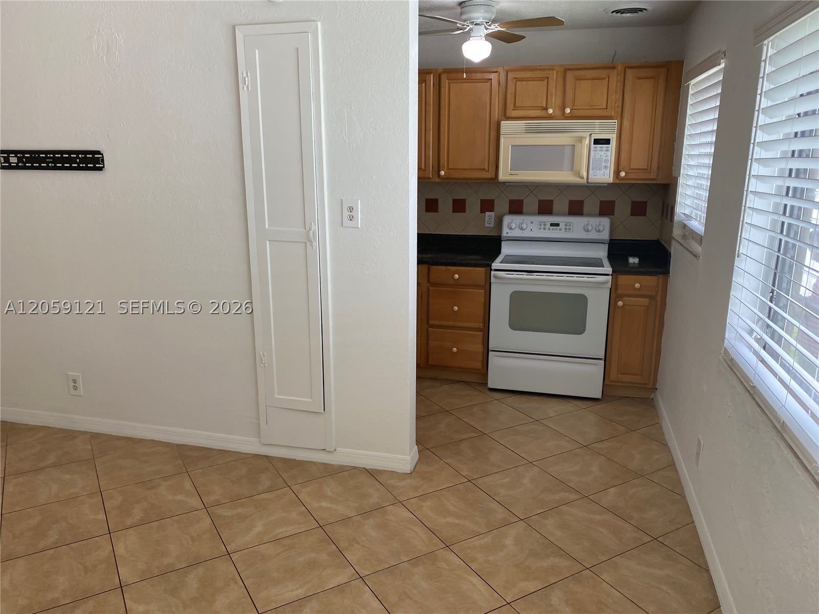 5616 Arthur St – photo 5