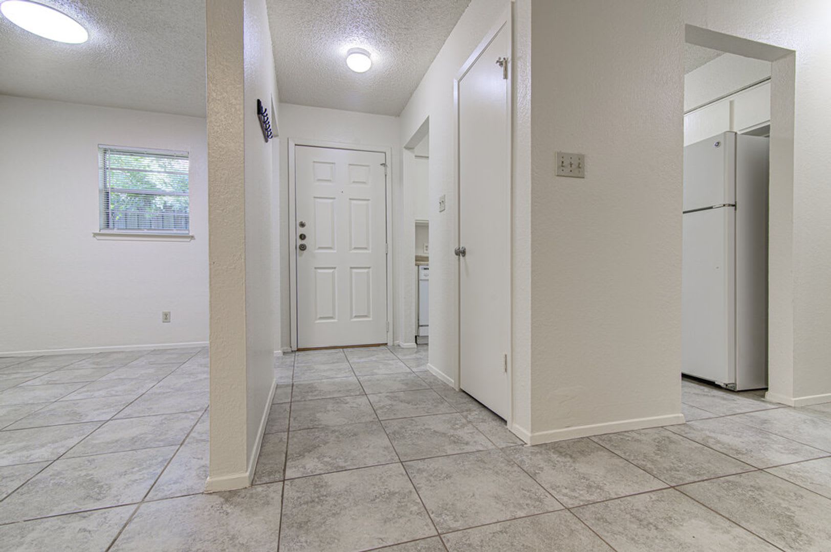 824 King Albert St – photo 2