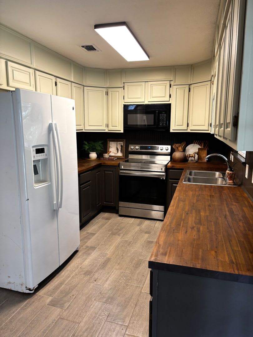 Remodeled Home for Lease! – photo 2