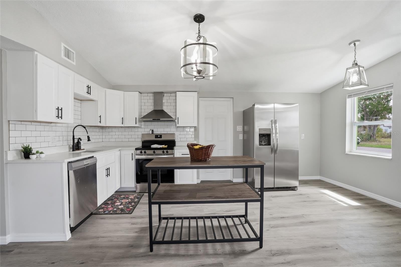 4021 EAGLE NEST Drive – photo 5