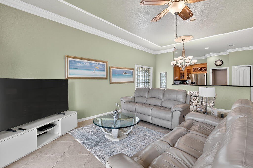 212 Berenger Walk – photo 4