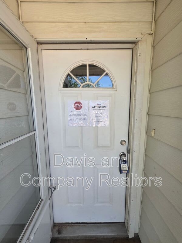 707 Devonian Dr – photo 2