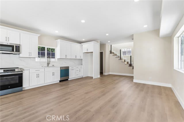 21233 Lopez Street – photo 2
