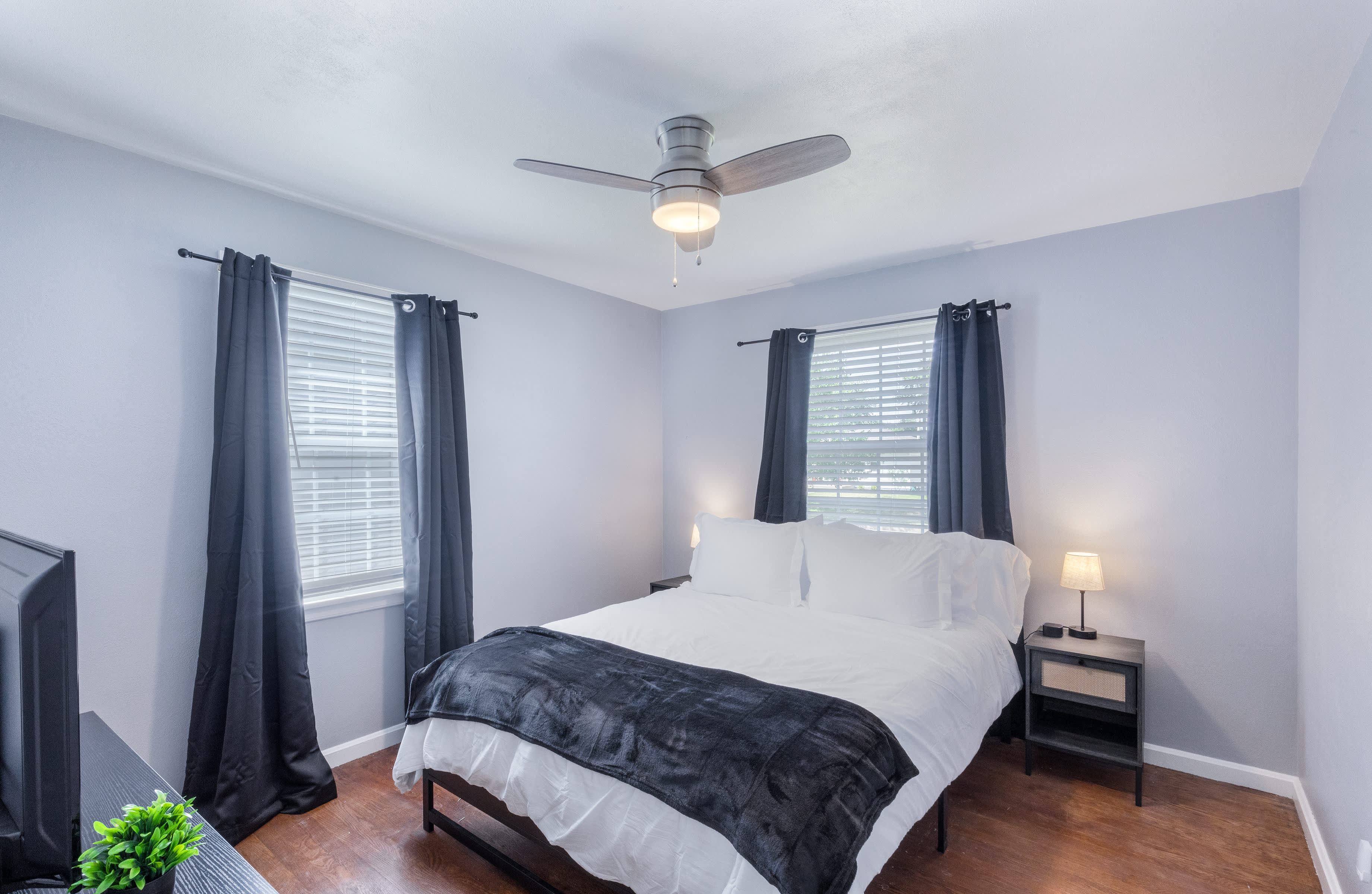 6042 Hancock Ave – photo 5