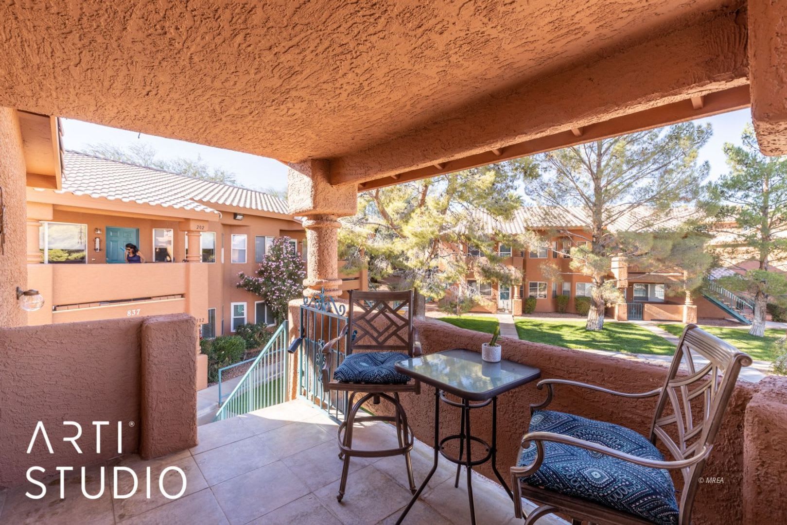 Beautiful 2-bedroom 2-bathroom upstairs unit located in the desirable Rock Springs II Community – photo 3