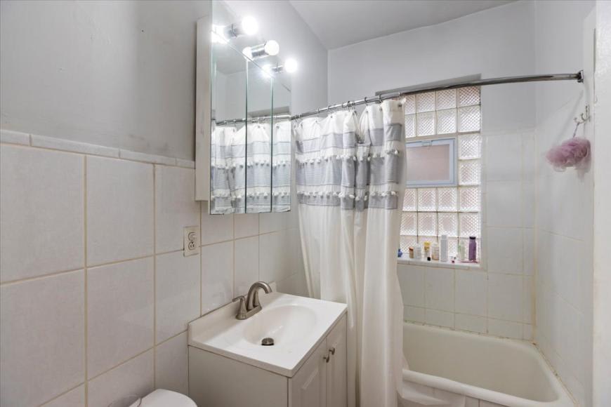 442 West Arlington – photo 3