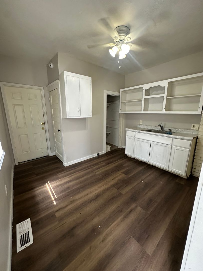 4 bedroom – photo 4