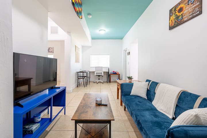 8028 Northwest 5th Court – photo 2