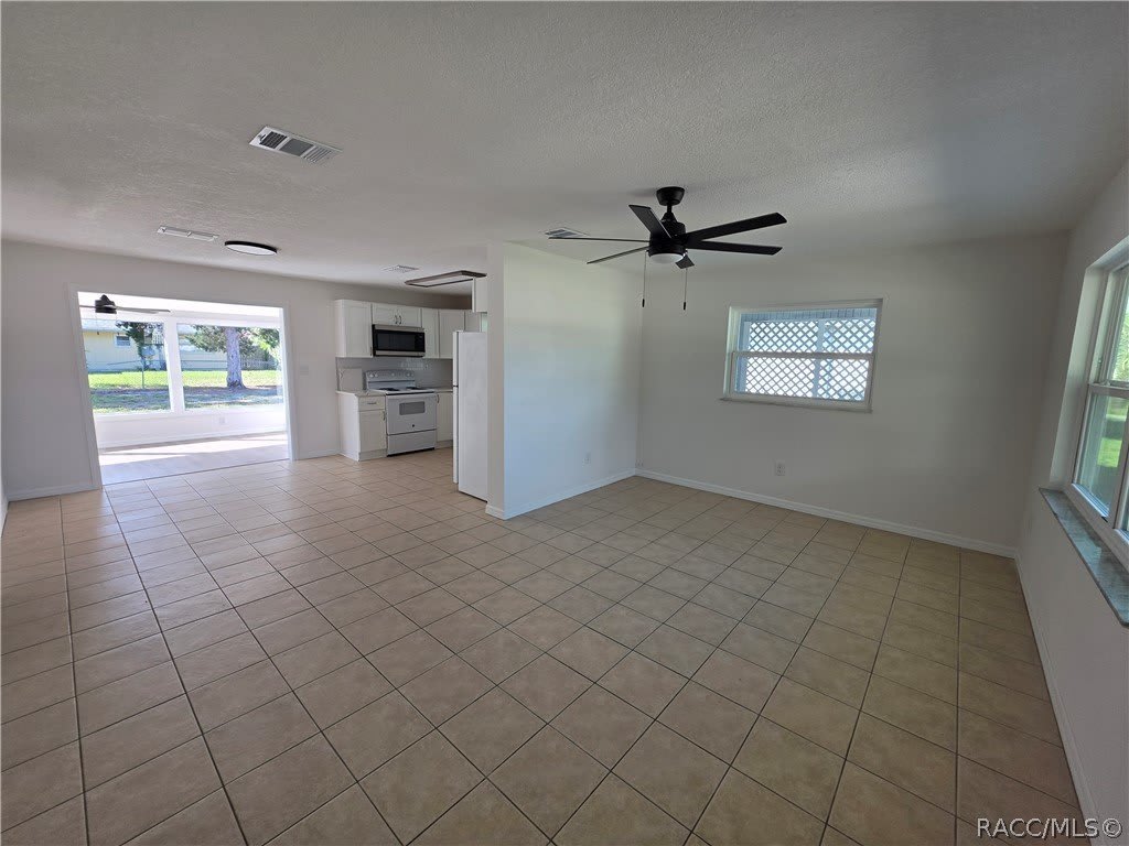 4450 Essex Lane – photo 3