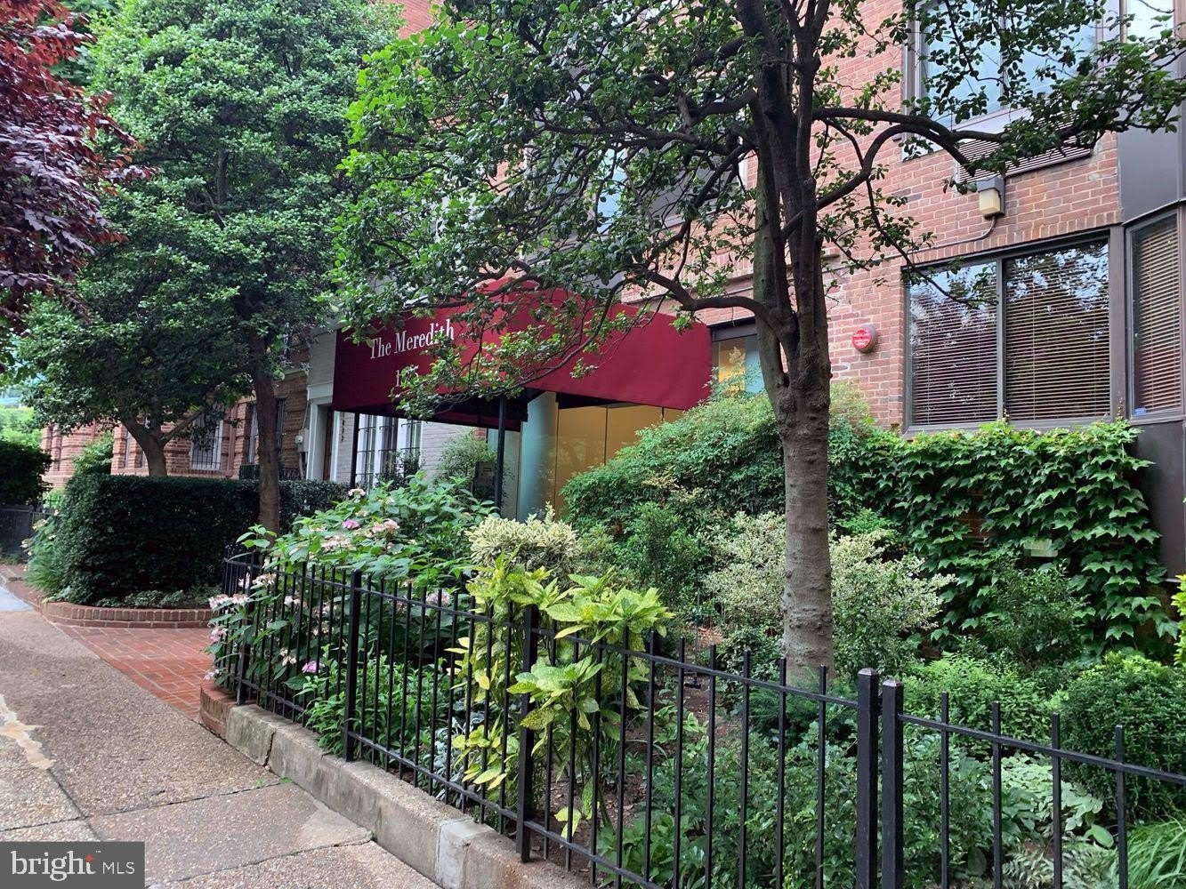 1825 T Street NW – photo 2