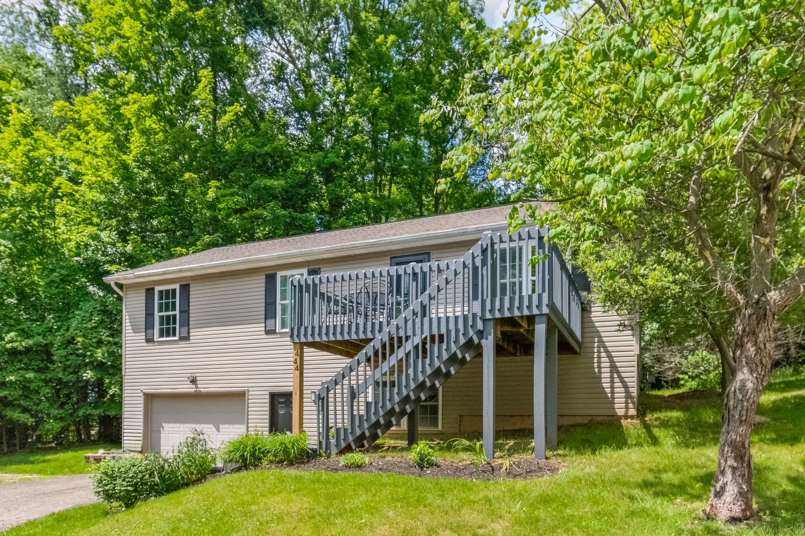 Welcome to Grand Ridge Dr – photo 2
