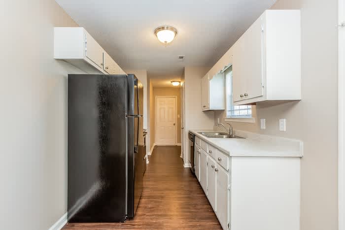 1585 Patterson Lane – photo 3