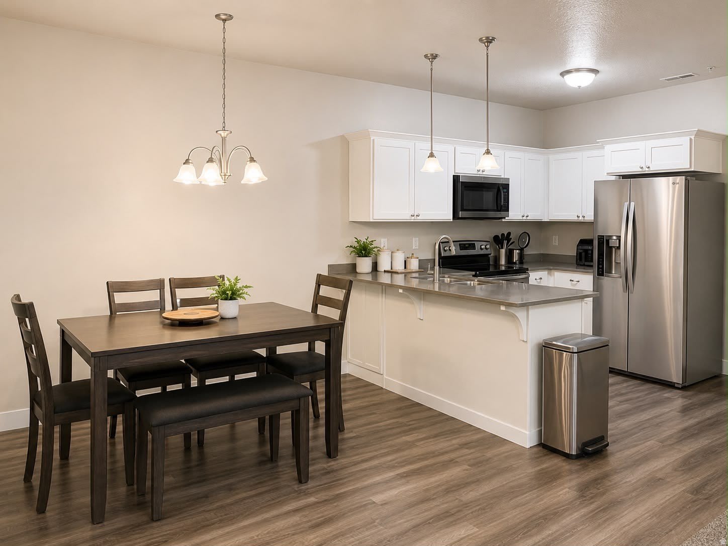 4234 W MCKELLEN Dr – photo 2