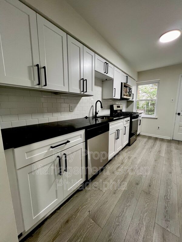 4838 Hoopes St – photo 4