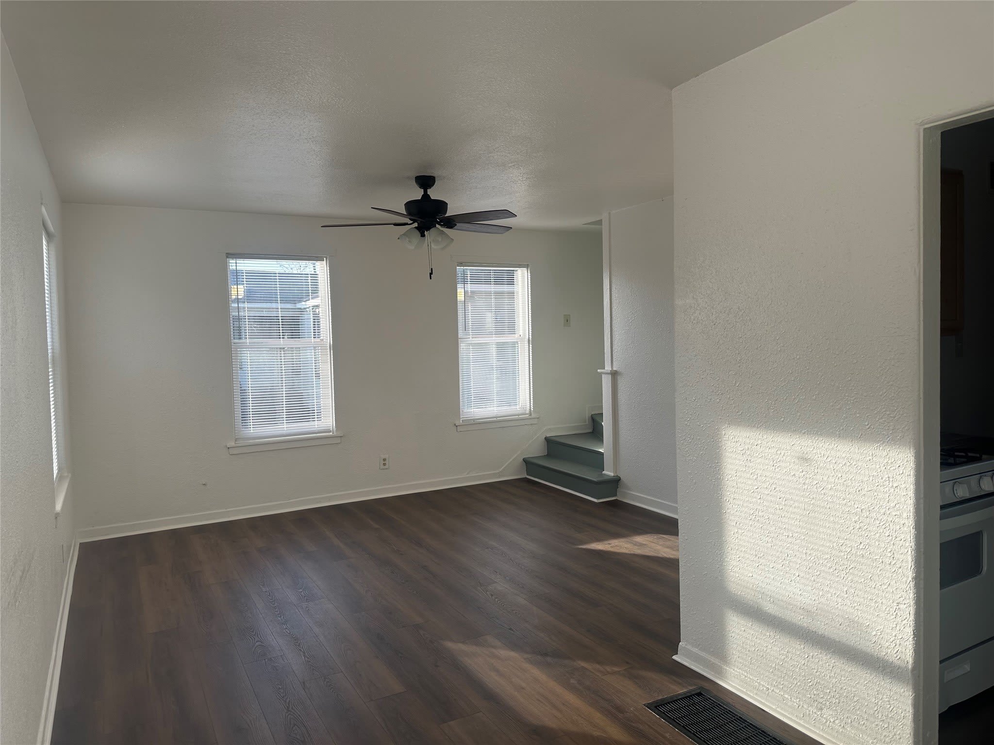 1217 Estelle Street – photo 3