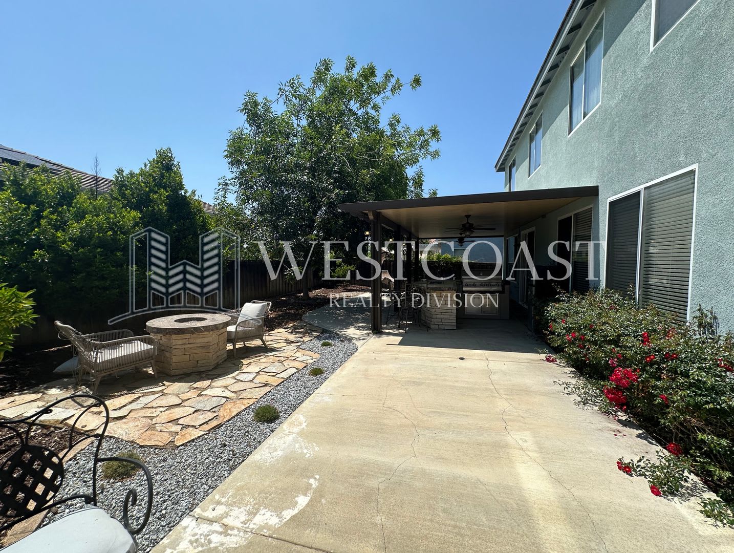 **COMING SOON***Bright & Spacious 4-Bed Townhome in Prime Murrieta Location! – photo 2