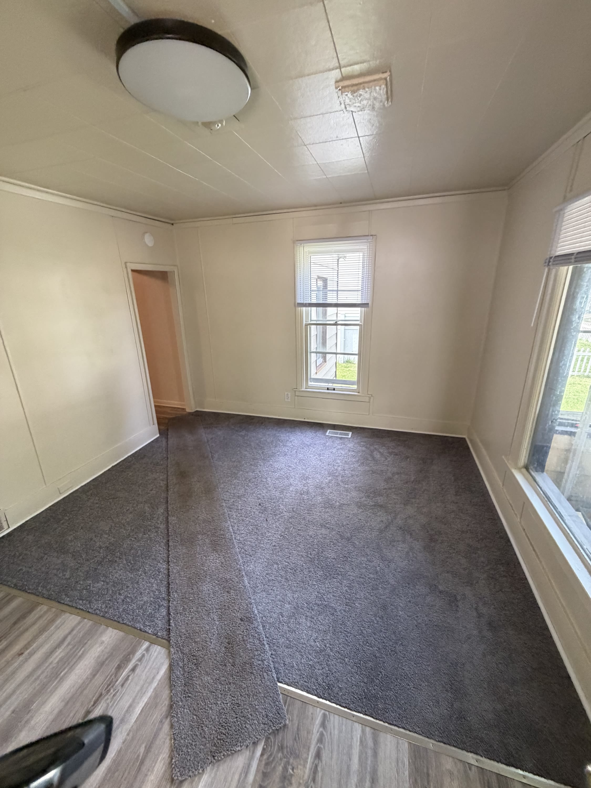 1826 Charles Avenue – photo 3