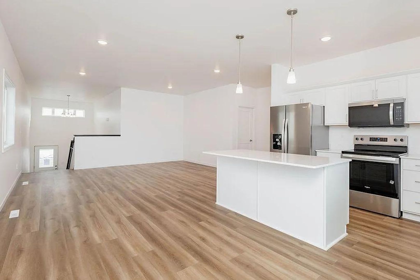 4 Bedroom 2 Bathroom House – photo 4