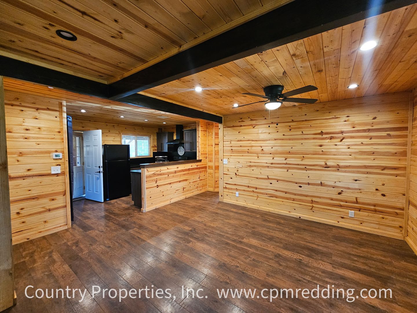 Country Living with 4 Bedrooms plus an Office! – photo 5