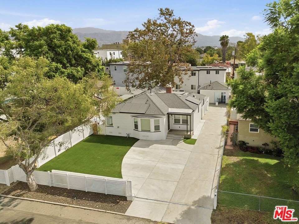6328 Camellia Ave – photo 1