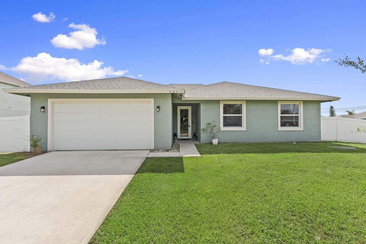 601 Sw S Quick Circle – photo 1