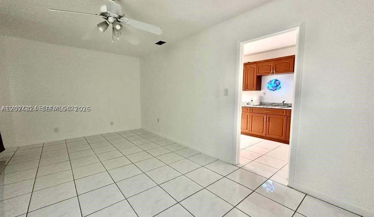 233 NE 199th Ter – photo 5