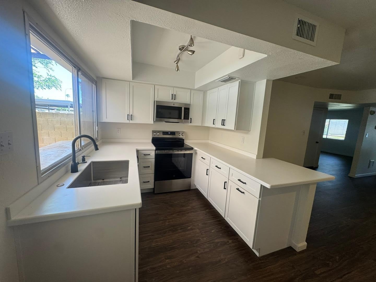 8216 E Keim Drive – photo 2