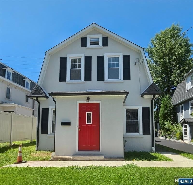 7 Oak Street – photo 1