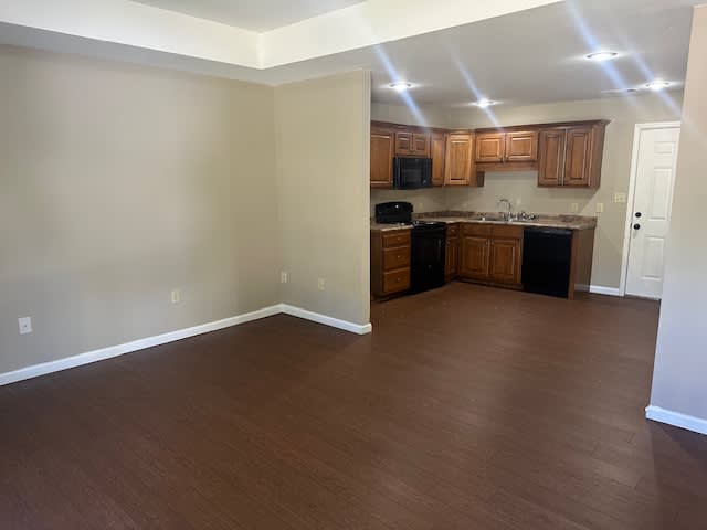 4301 Manila Street – photo 2