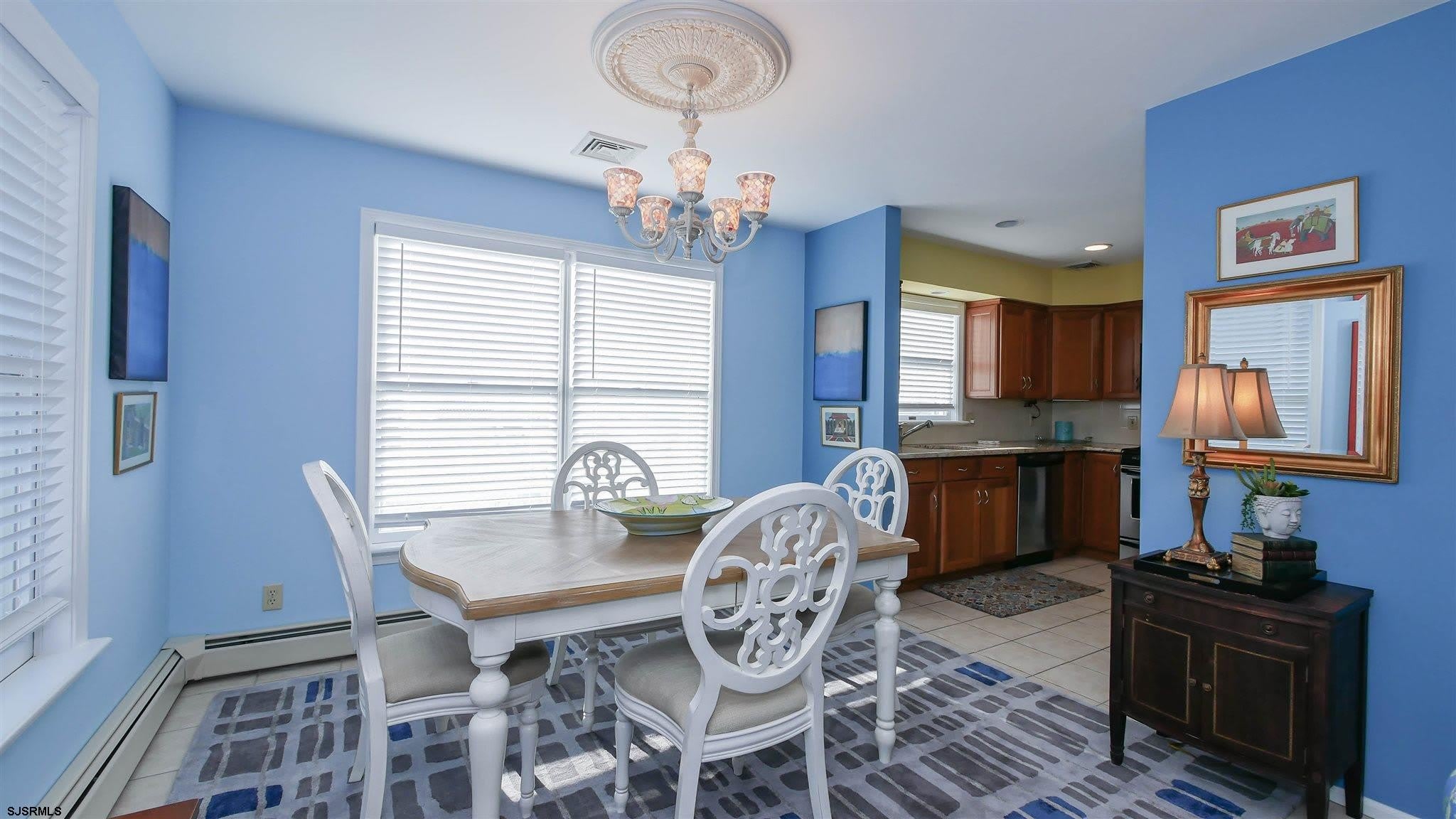 10 N Adams Ave – photo 4