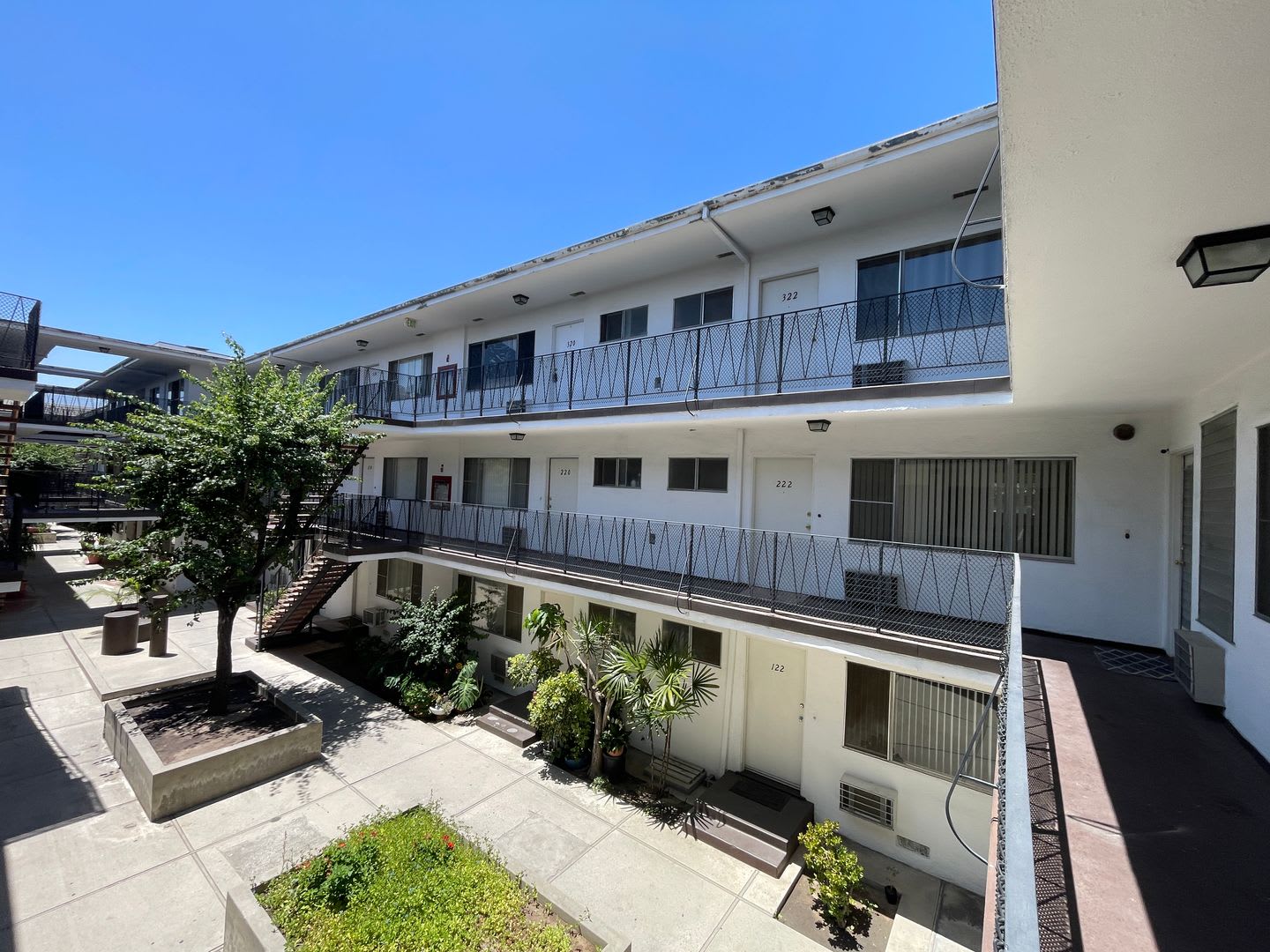 365 W. Doran st Glendale CA – photo 5