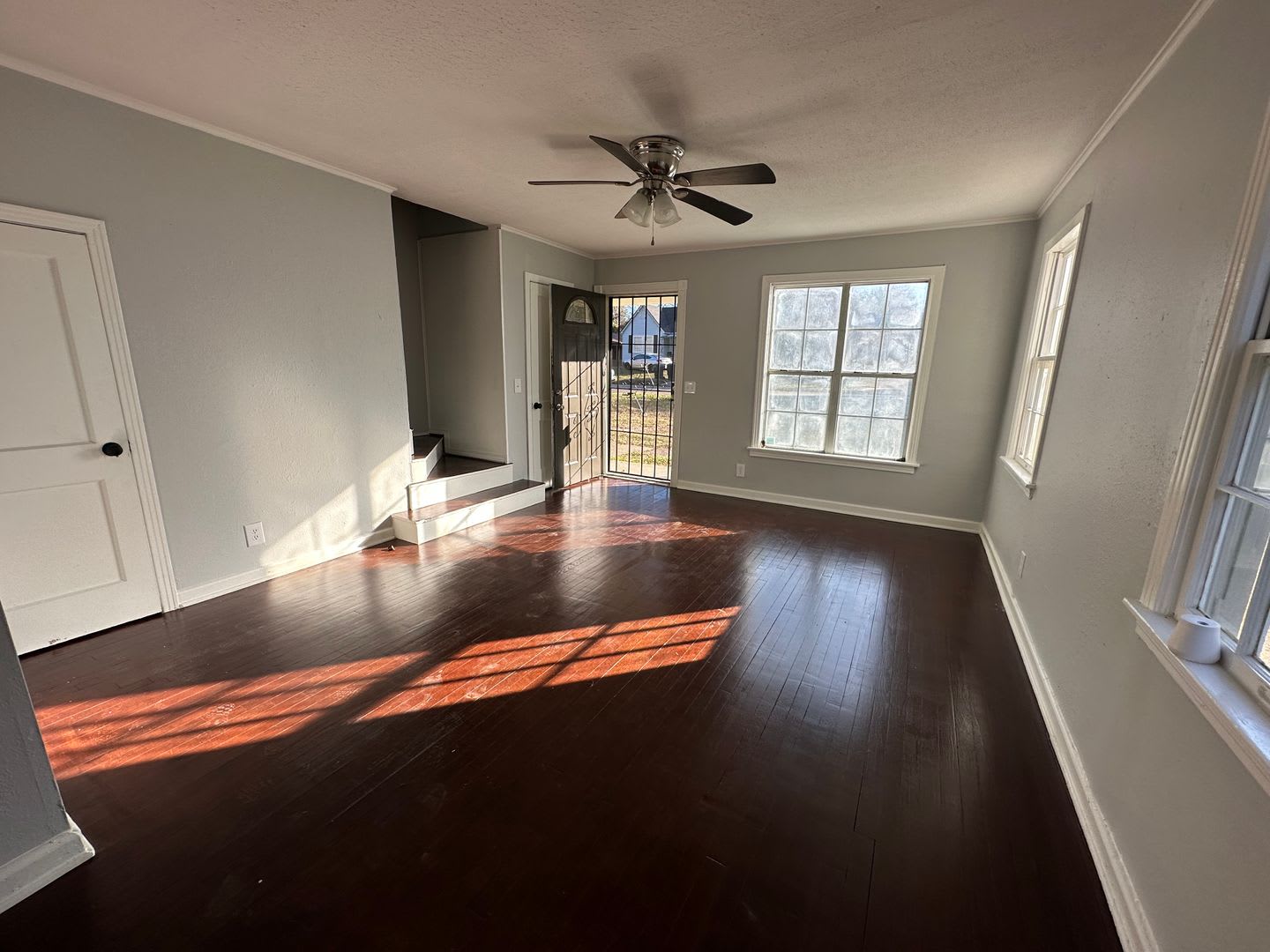 2 Bedroom Highland Apartment – photo 2