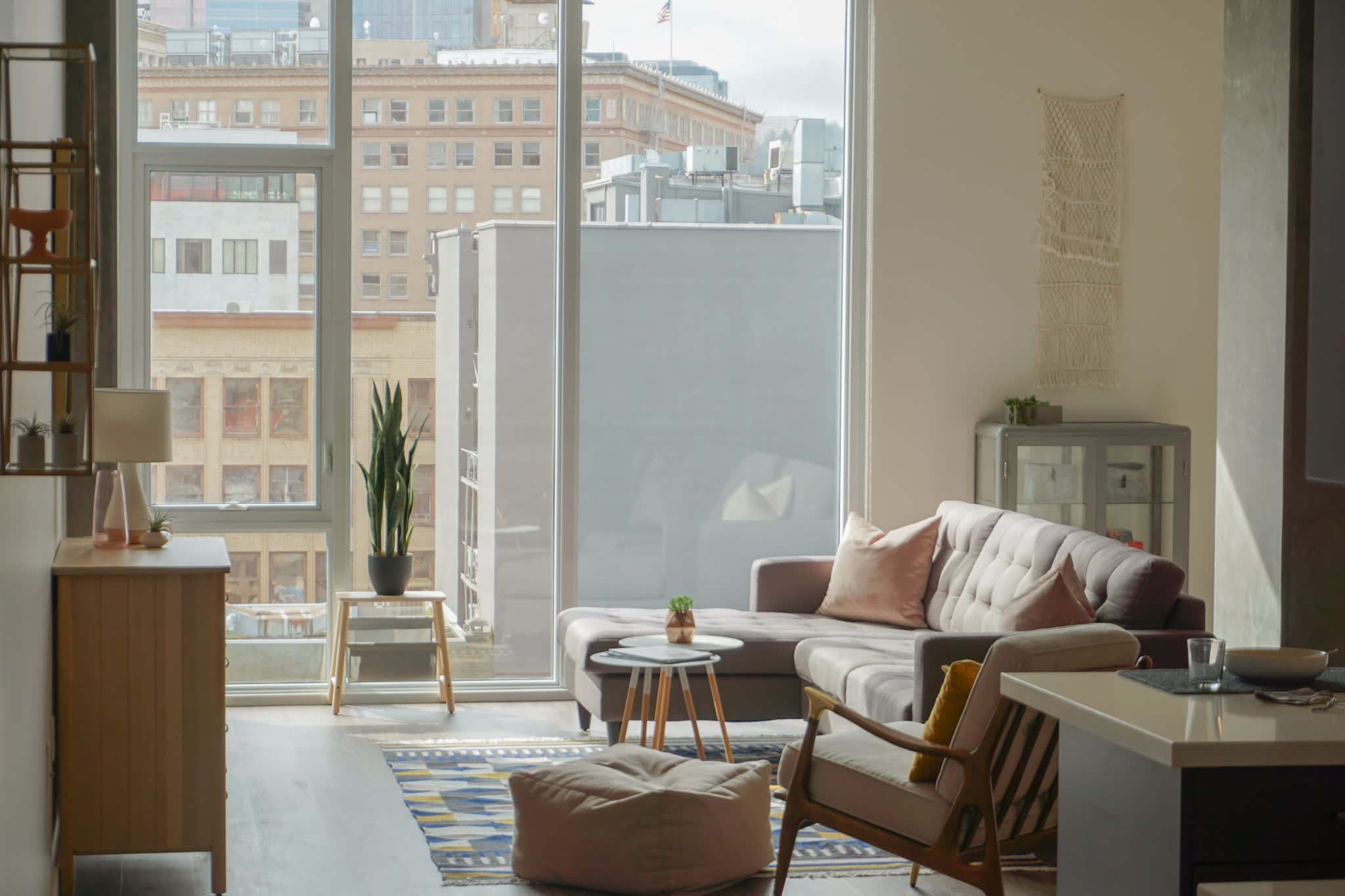 Couch 9 – photo 2