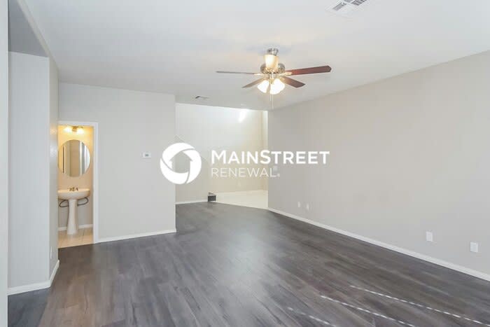 4361 Cottontail Lane – photo 2