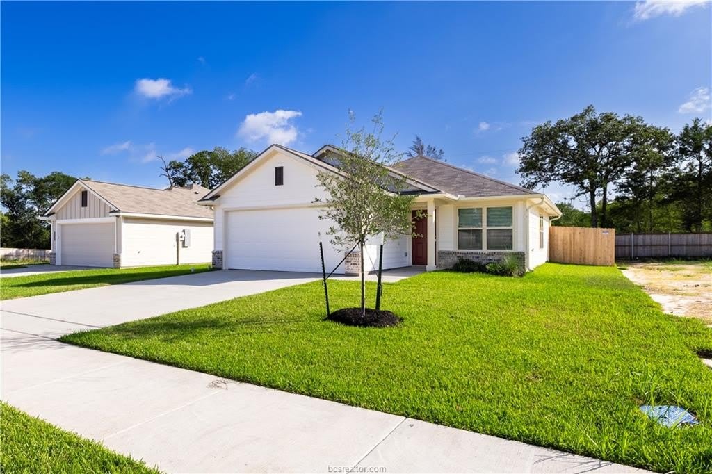 1636 Lucky Street – photo 3